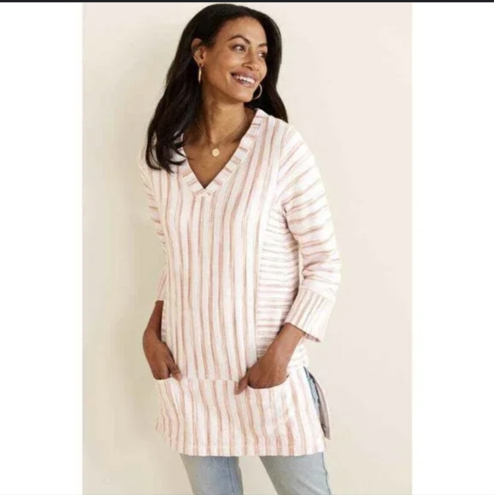 "SOFT SURROUNDINGS", Women's Sz. XS, V-neck, cotton and viscose. No flaws.